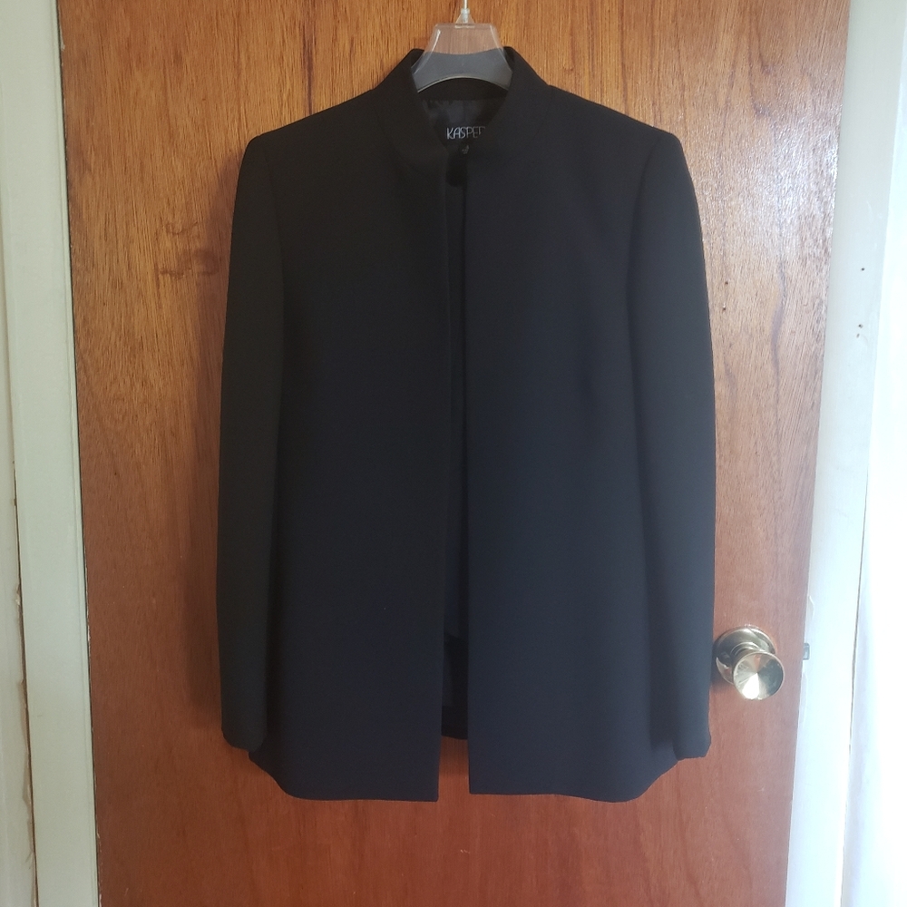 Interview Suit - Picture 2 of 4